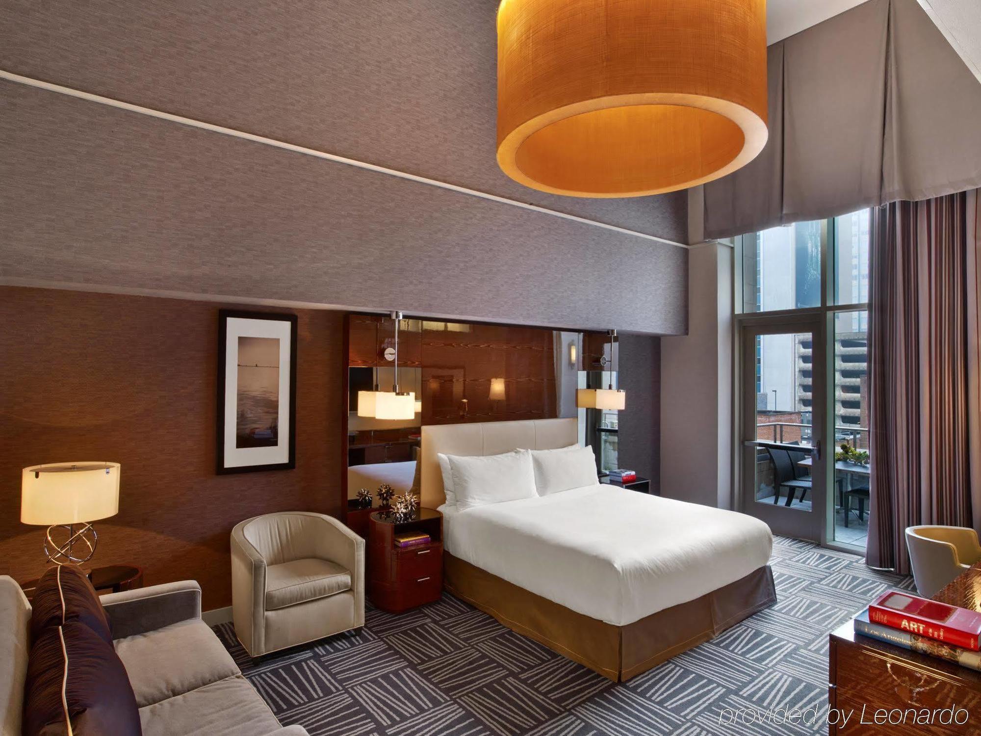 The Joule Hotel Dallas Exterior photo